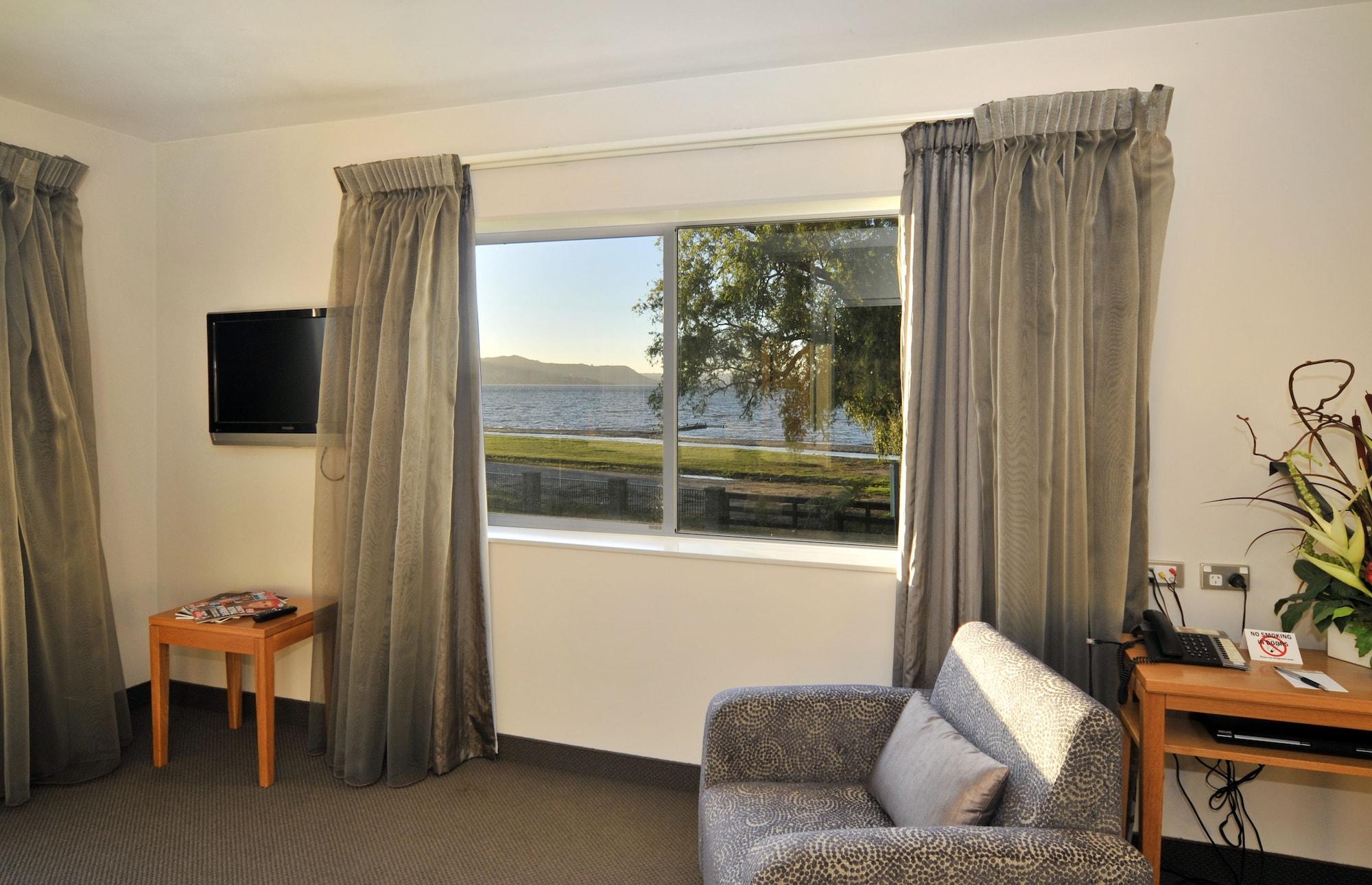 Wai Ora Lakeside Spa Resort Rotorua Exteriör bild