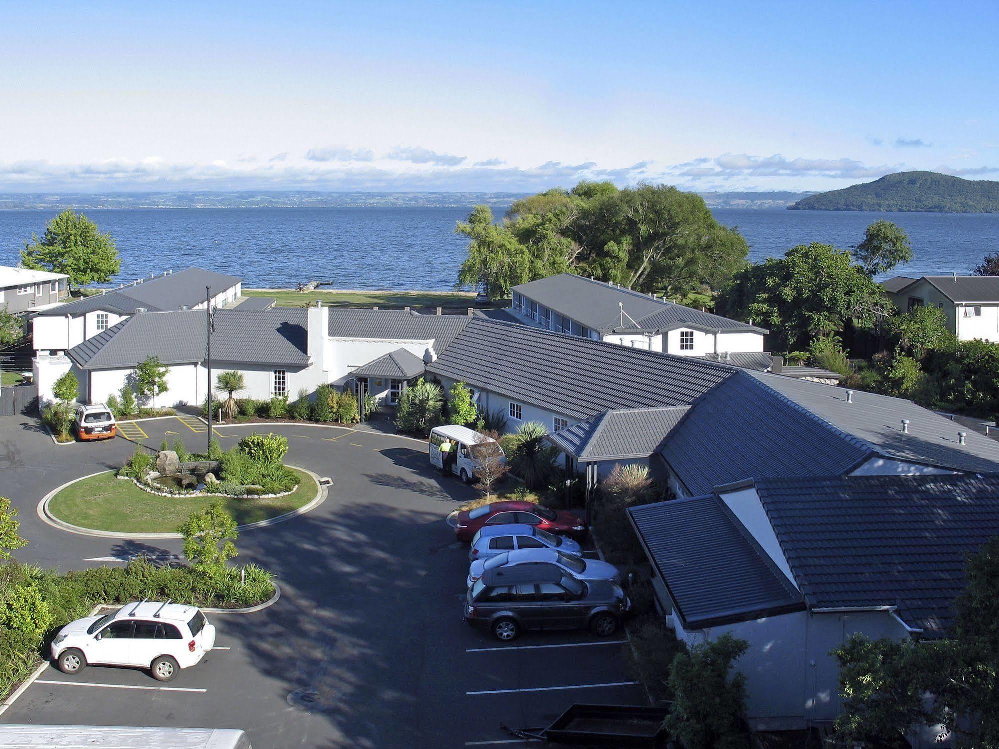 Wai Ora Lakeside Spa Resort Rotorua Exteriör bild