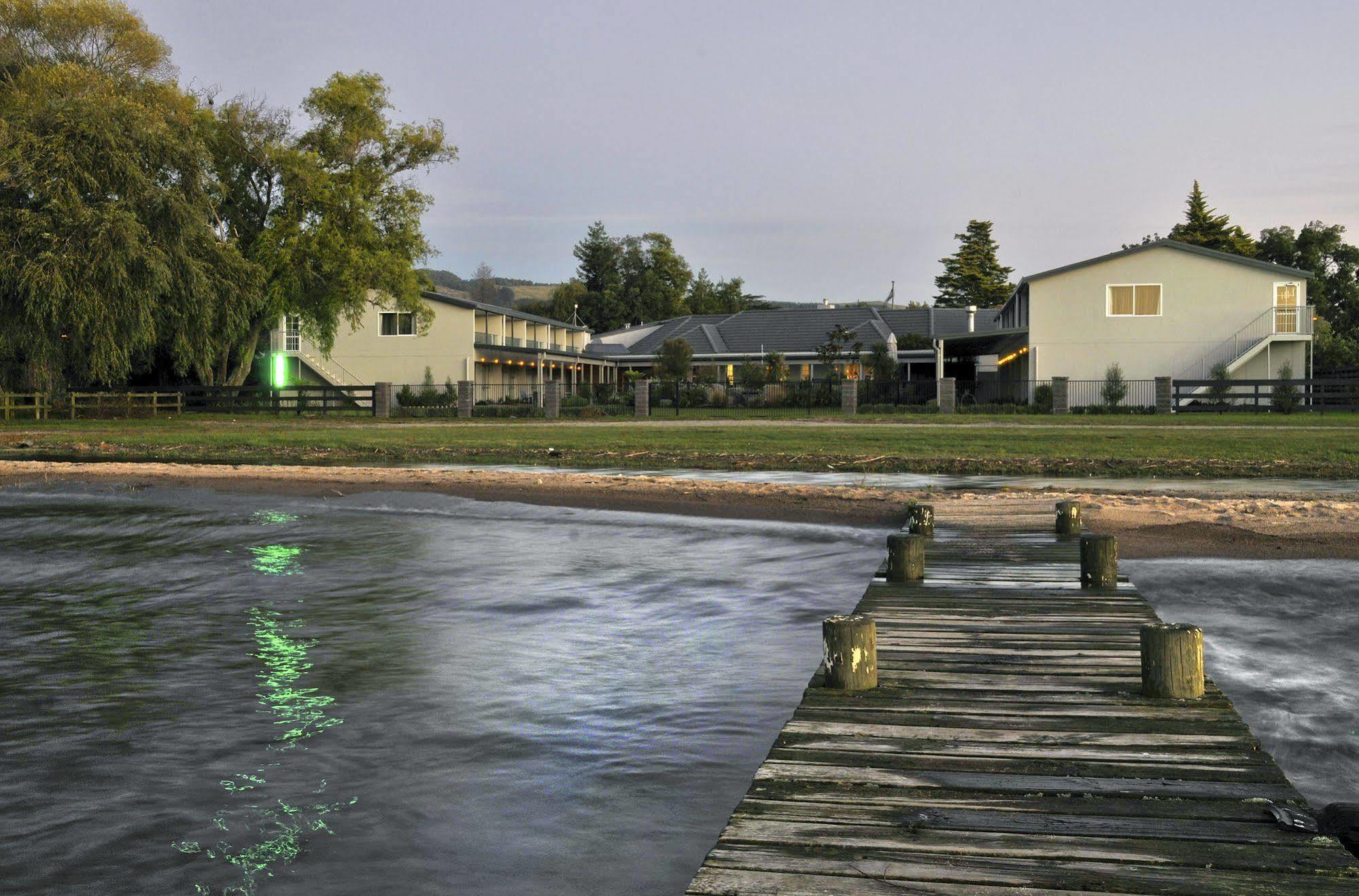 Wai Ora Lakeside Spa Resort Rotorua Exteriör bild
